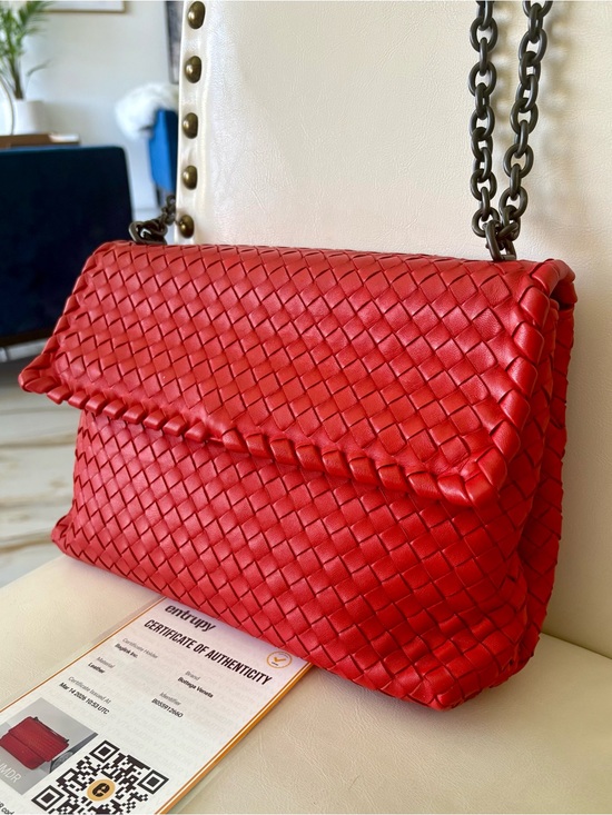 Bottega Veneta Handbags - BOTTEGA Veneta Intrecciato Red OLIMPIA Medium Shoulder crossbody Bag Chain COA